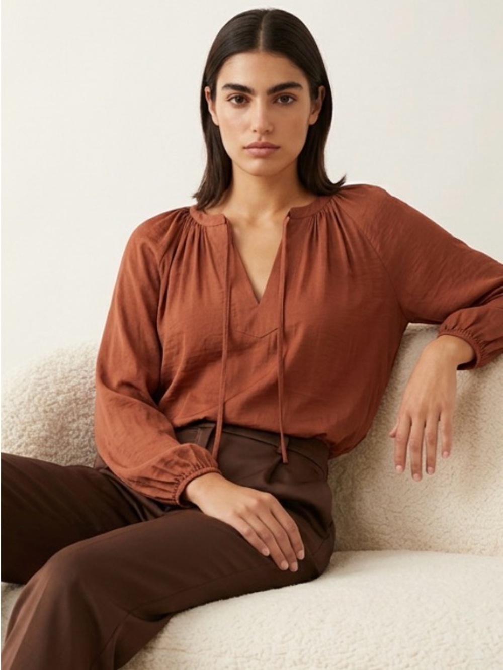 Maison d’Amelie Womens Medium Silky Carmel V Neck Long Raglan Sleeve Top Blouse
